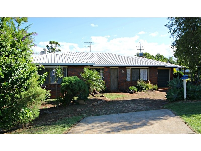 286 Greenwattle Street, Wilsonton Heights QLD 4350