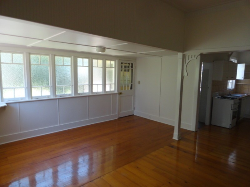 18 Herries Street, East Toowoomba QLD 4350