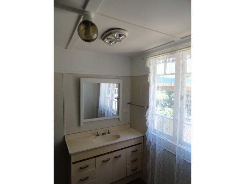 18 Herries Street, East Toowoomba QLD 4350