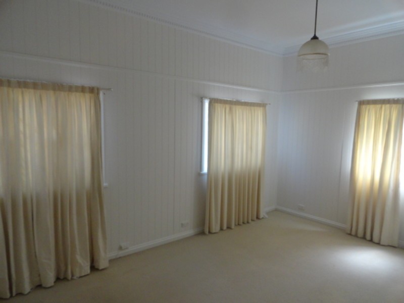 18 Herries Street, East Toowoomba QLD 4350