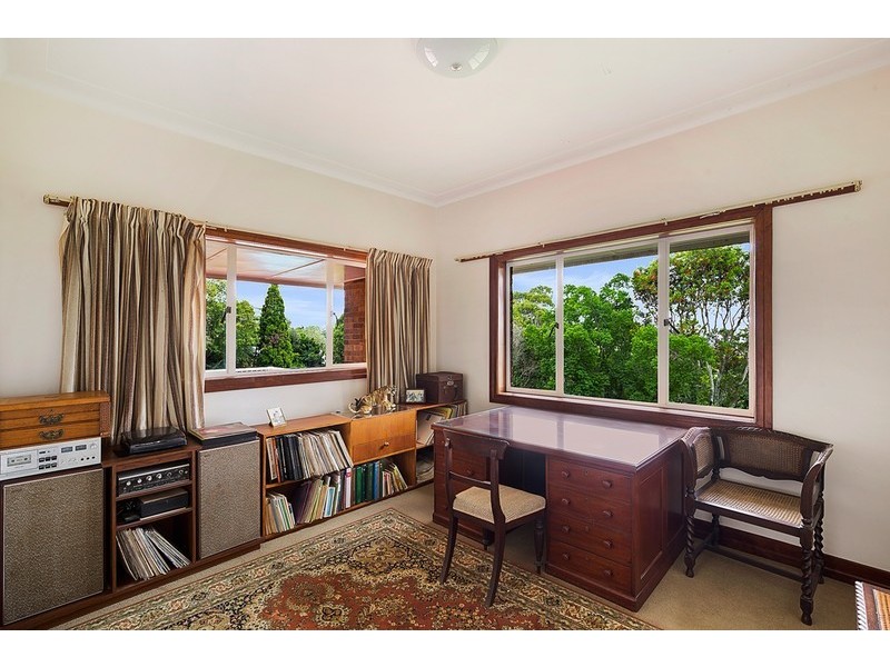 2 East Street, Redwood QLD 4350