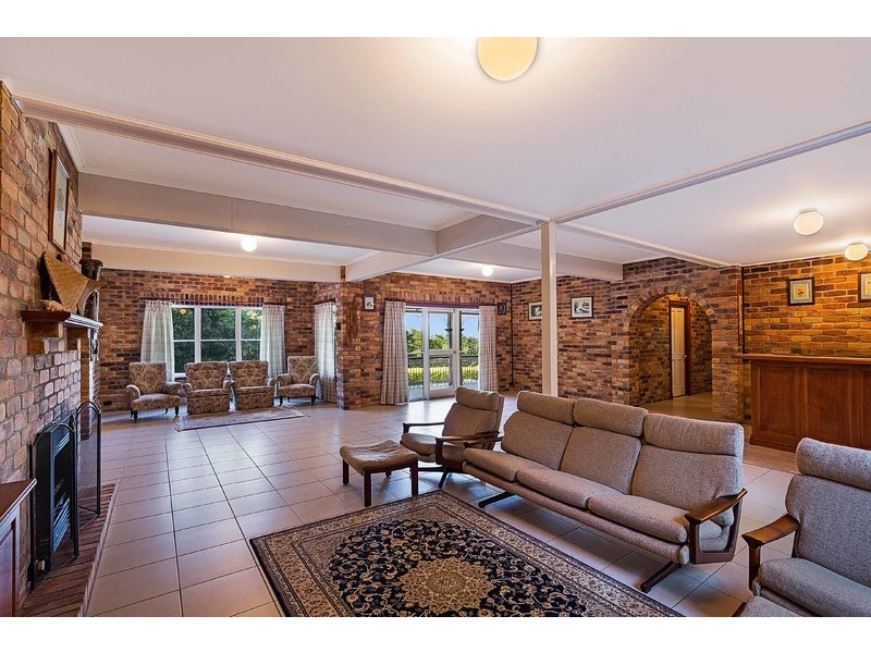 3a Macqueen Street, Mount Lofty QLD 4350