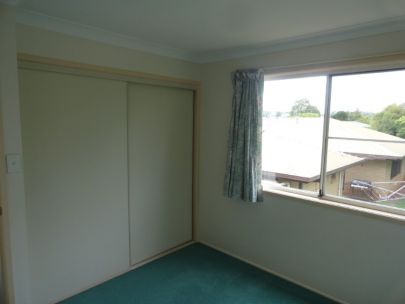 1 Rebecca Court, Kearneys Spring QLD 4350