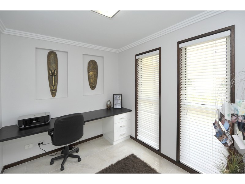 25 Sommariva Street, Westbrook QLD 4350