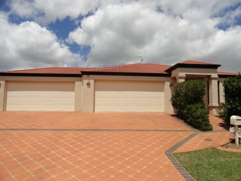 14 St Andrews Court, Middle Ridge QLD 4350