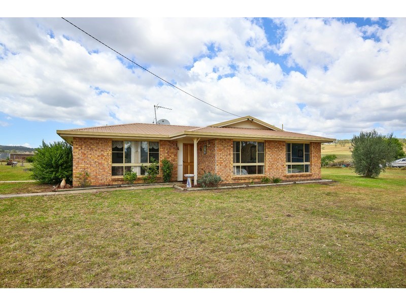 27 Lipp Road, Greenmount East QLD 4359