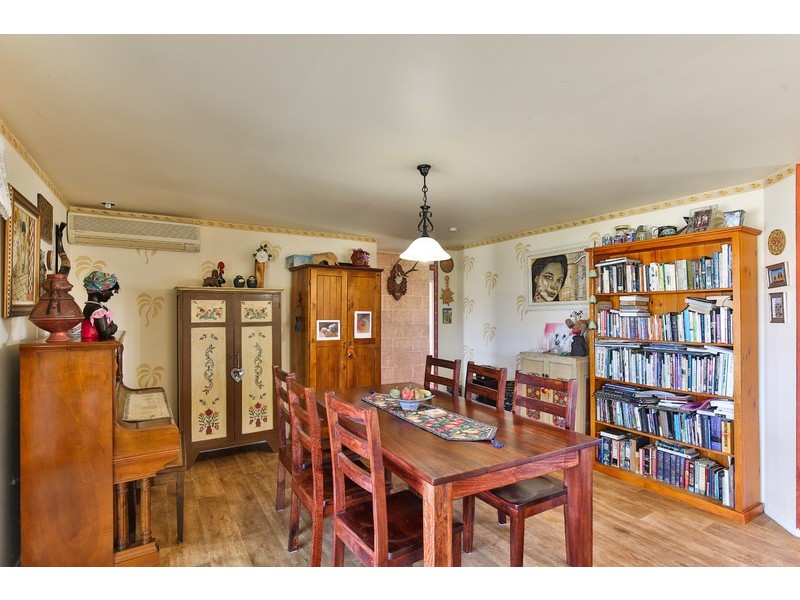 27 Lipp Road, Greenmount East QLD 4359