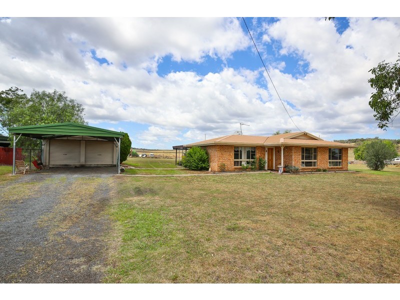27 Lipp Road, Greenmount East QLD 4359