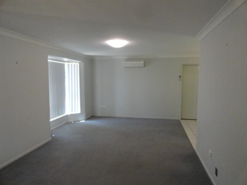 146 Spring Street, Middle Ridge QLD 4350