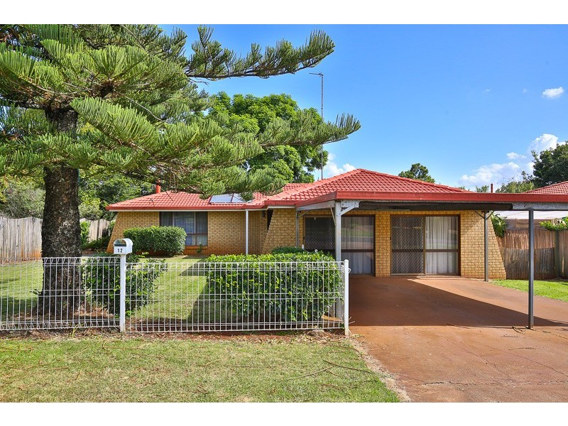 12 Hinkler Crescent, Wilsonton QLD 4350