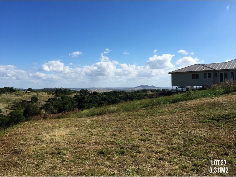 Federation Drive, Highfields QLD 4352