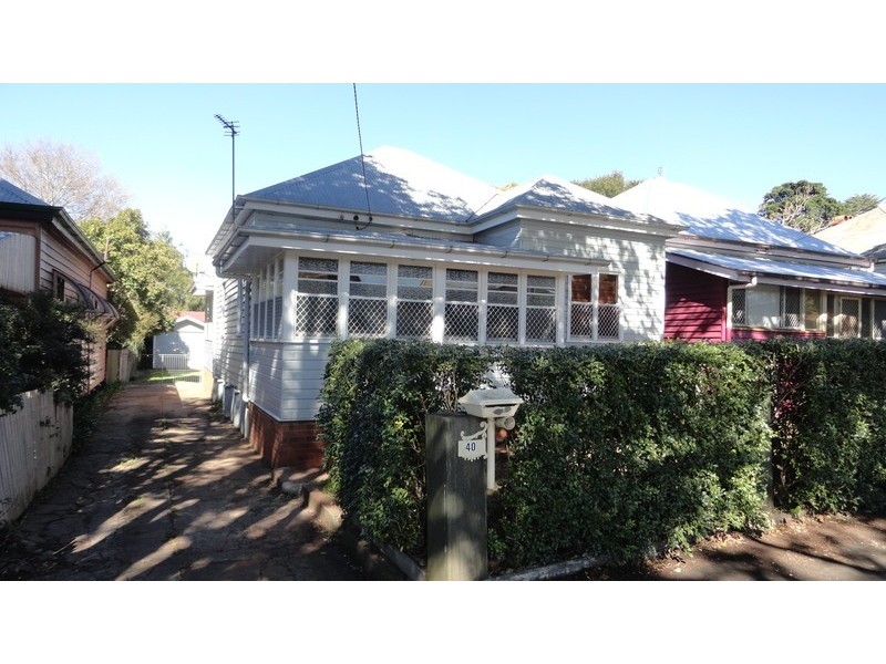 40 Hill Street, Newtown QLD 4350