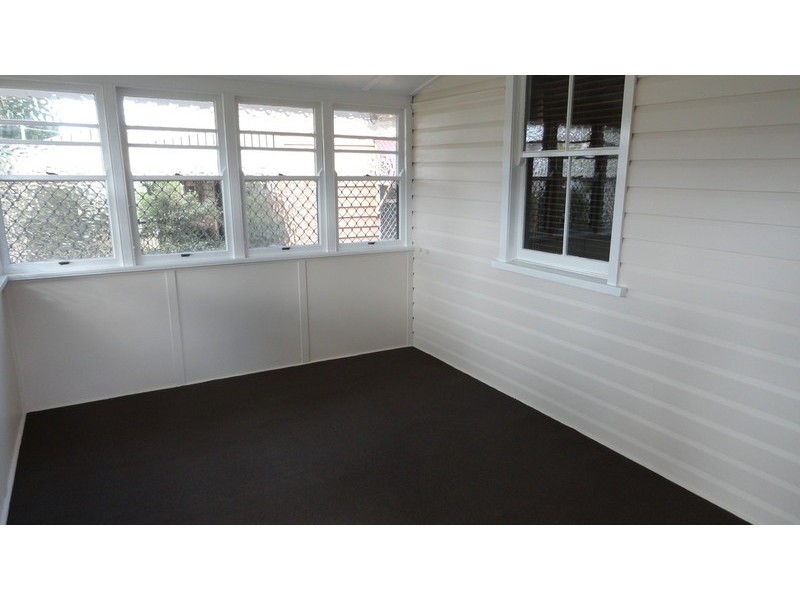 40 Hill Street, Newtown QLD 4350