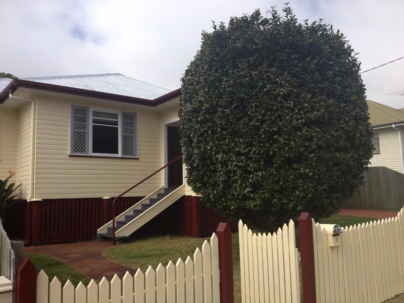 6 Llewellyn Street, Centenary Heights QLD 4350