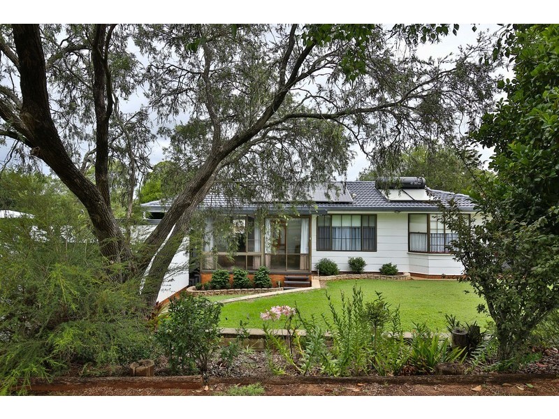 38 Debra Street, Centenary Heights QLD 4350