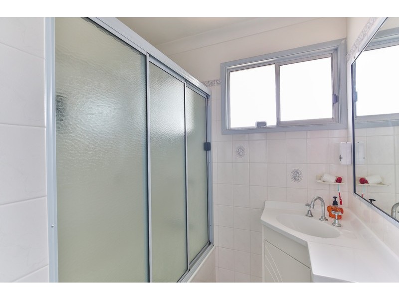 38 Debra Street, Centenary Heights QLD 4350