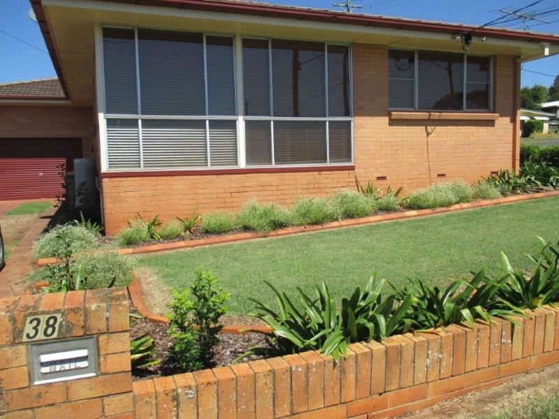 38 McNamara Street, Centenary Heights QLD 4350