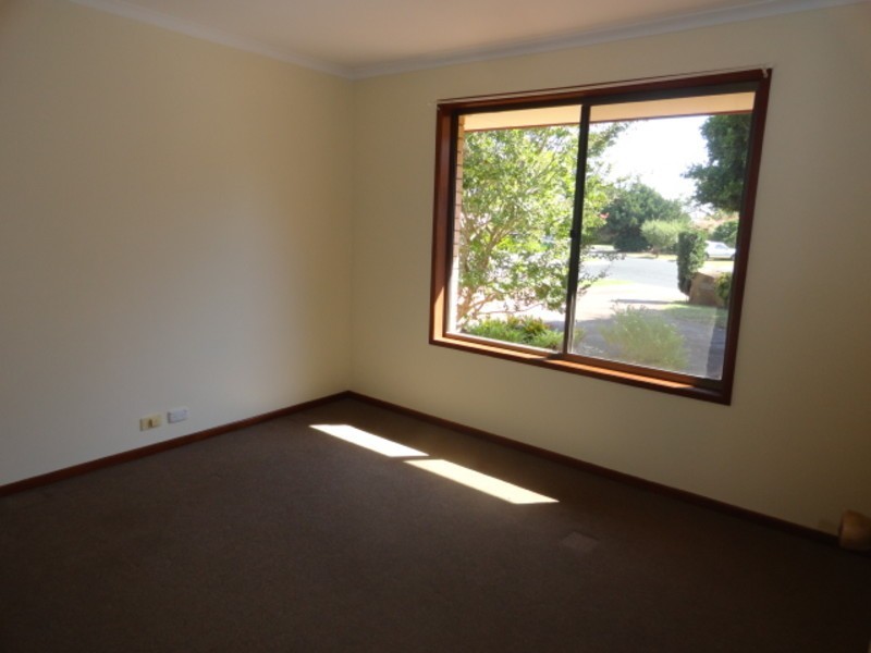 5 Alayne Court, Darling Heights QLD 4350