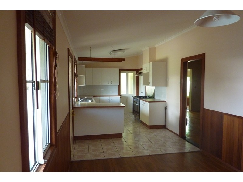 11 Grey Street, South Toowoomba QLD 4350