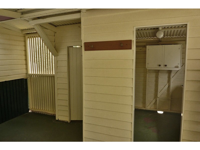 11 Grey Street, South Toowoomba QLD 4350