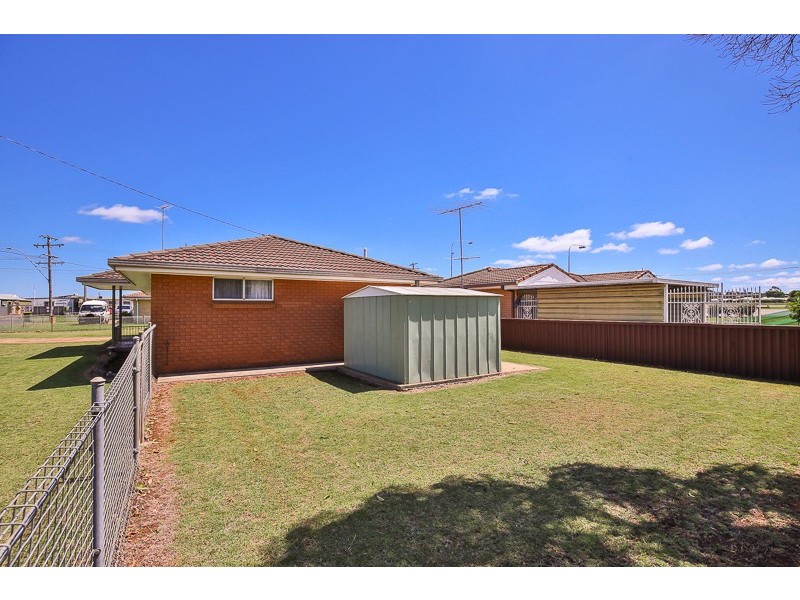 37 McFarlane Street, Wilsonton QLD 4350