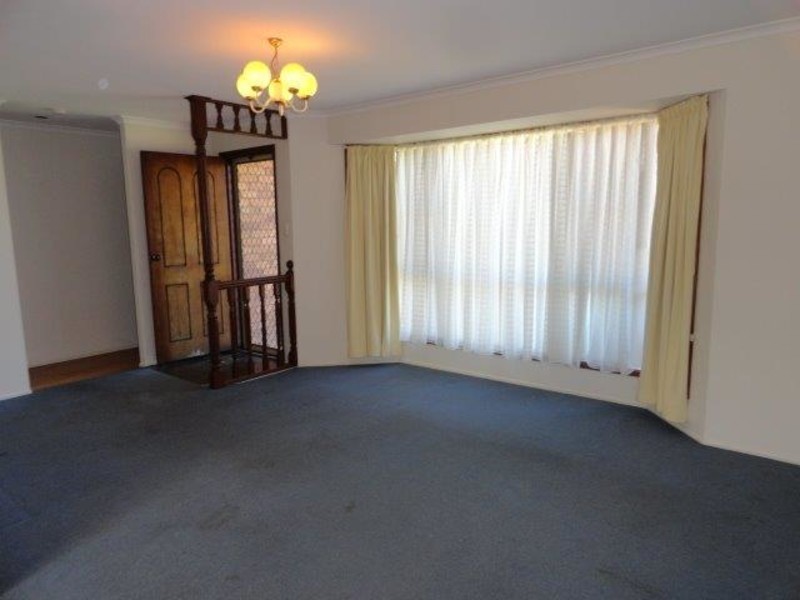 582 Greenwattle Street, Newtown QLD 4350