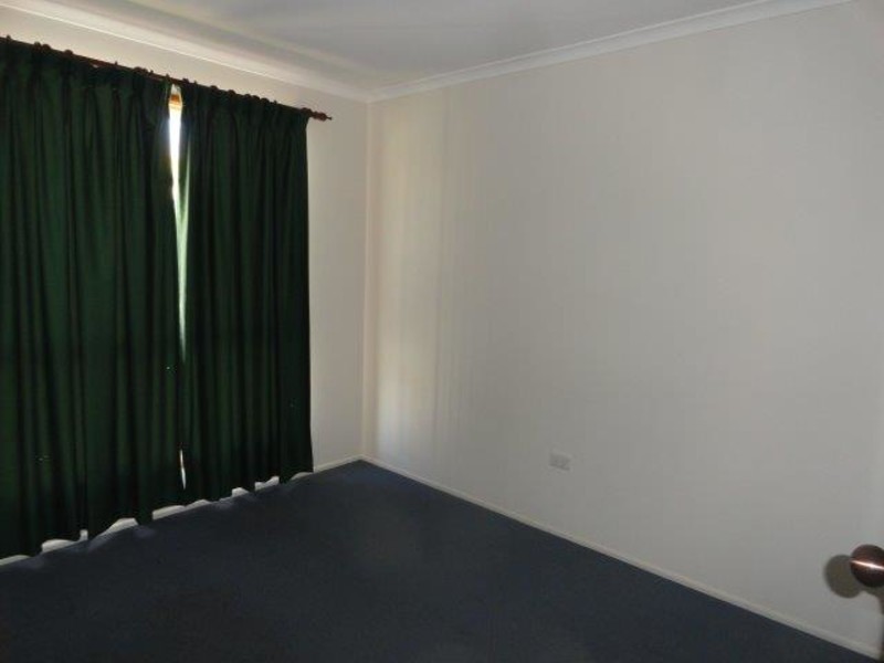 582 Greenwattle Street, Newtown QLD 4350