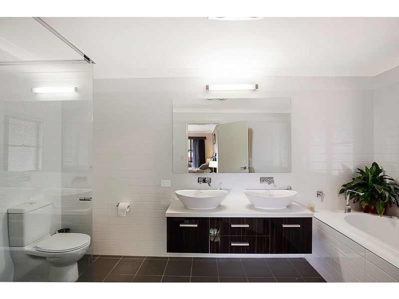 144 Mackenzie Street, East Toowoomba QLD 4350