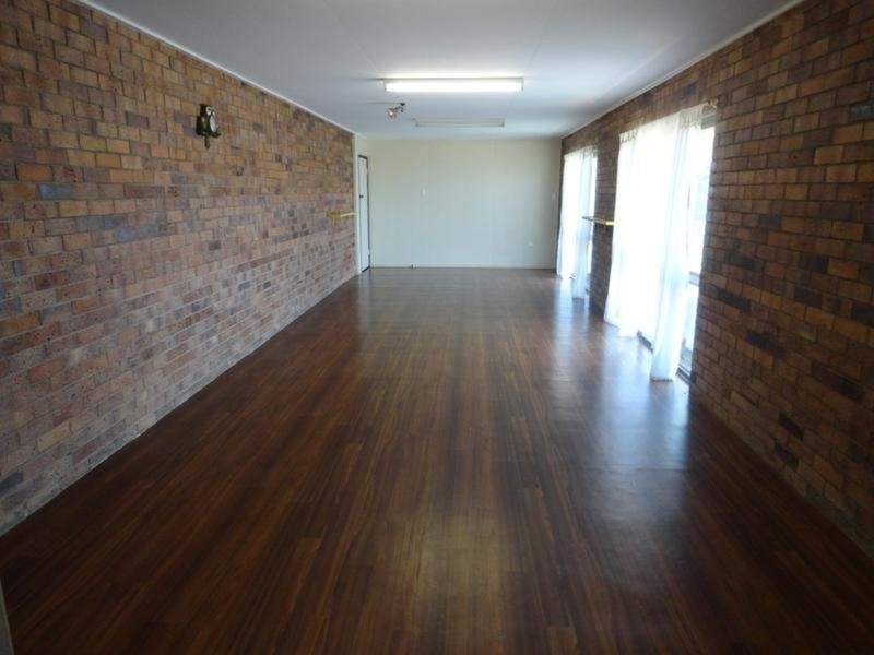 11 Rosewall Court, Mount Kynoch QLD 4350