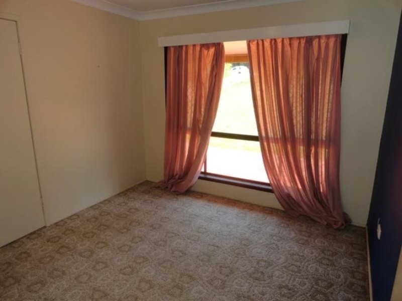 11 Rosewall Court, Mount Kynoch QLD 4350
