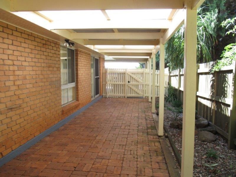 11 Moran Street, Wilsonton QLD 4350