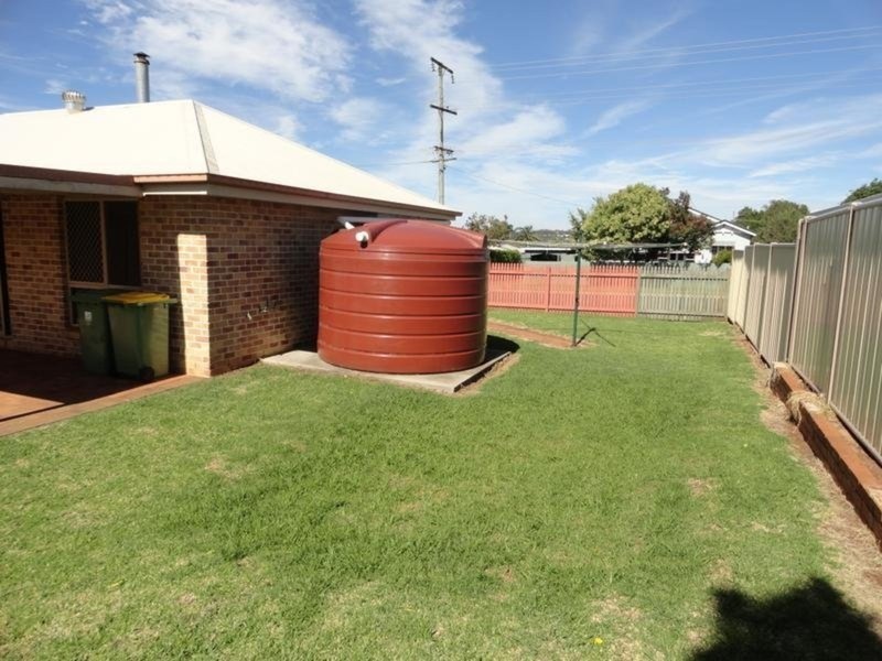 2 Findley Court, Darling Heights QLD 4350