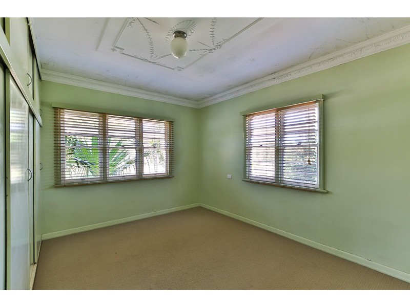 35 Cranley Street, South Toowoomba QLD 4350