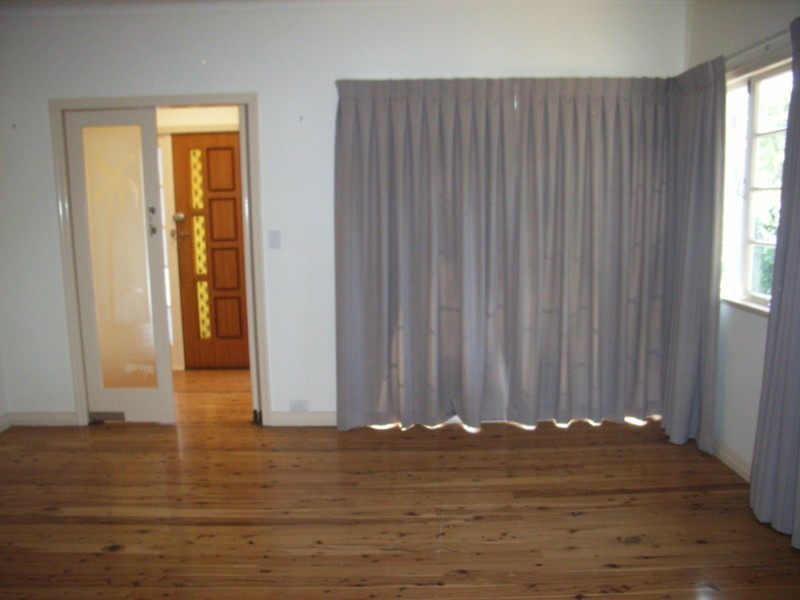 18 Curzon Street, East Toowoomba QLD 4350