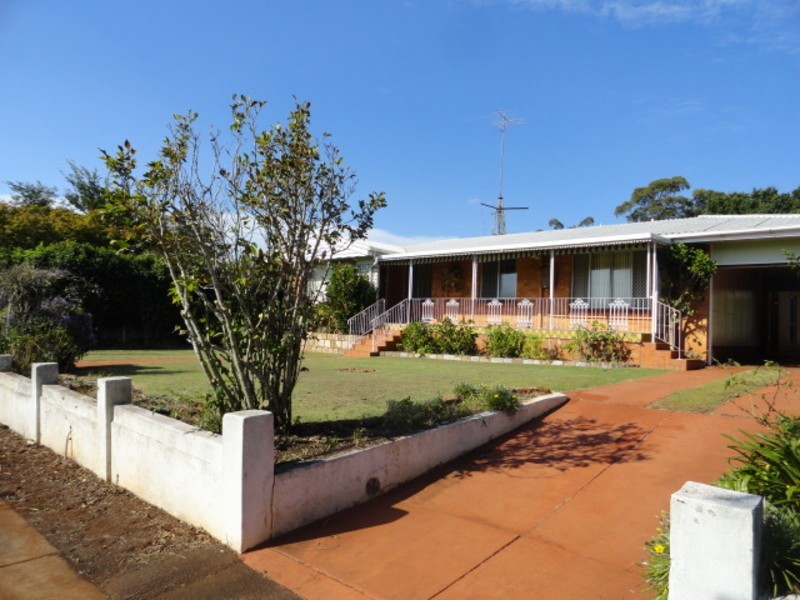 778 Ruthven Street, South Toowoomba QLD 4350