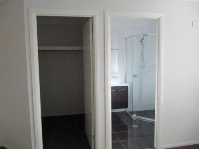 Unit 1/310A Hume Street, Centenary Heights QLD 4350