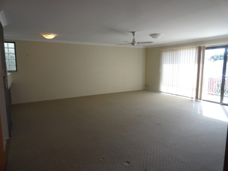 11/208 Hume Street, South Toowoomba QLD 4350