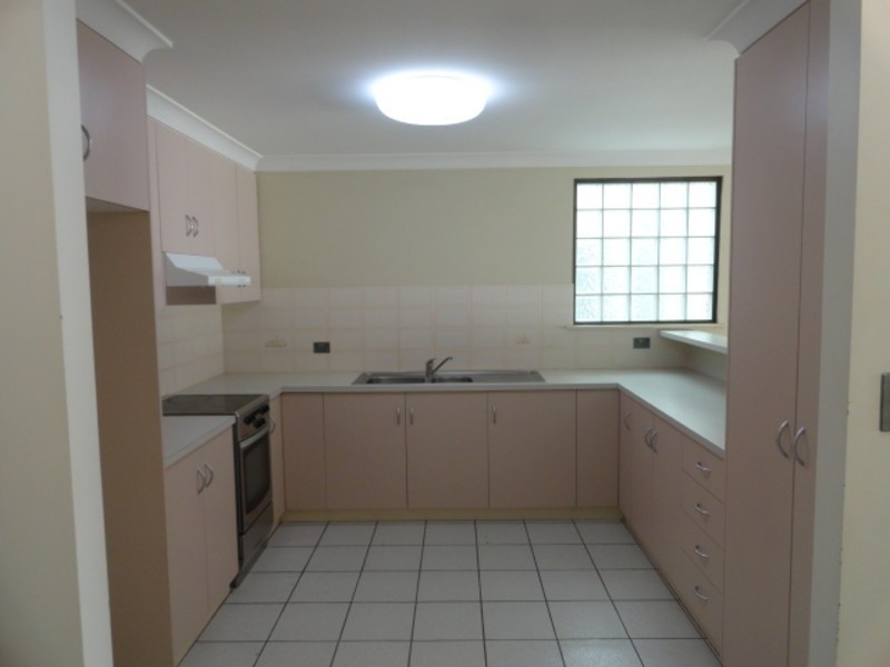 11/208 Hume Street, South Toowoomba QLD 4350