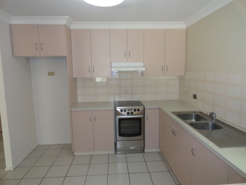 11/208 Hume Street, South Toowoomba QLD 4350