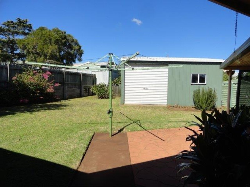 26 Banksia, Newtown QLD 4350