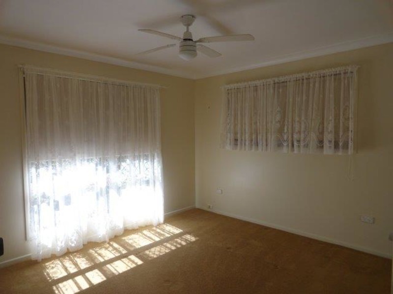 26 Banksia, Newtown QLD 4350