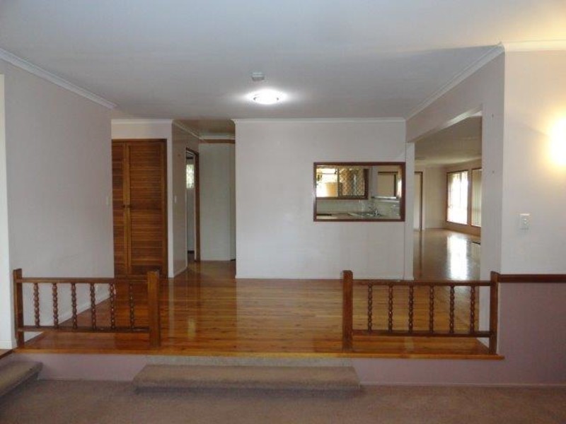 9 Gunn Street, Kearneys Spring QLD 4350