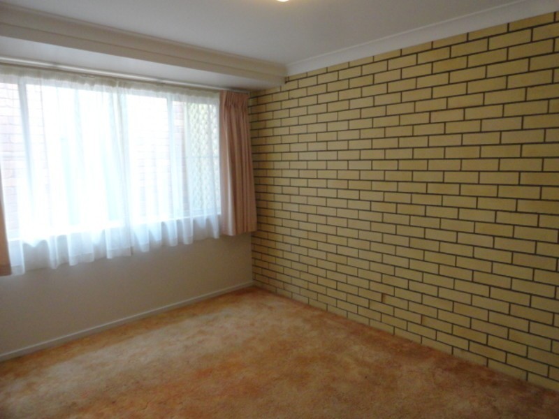 1/166 Ramsay Street, Centenary Heights QLD 4350