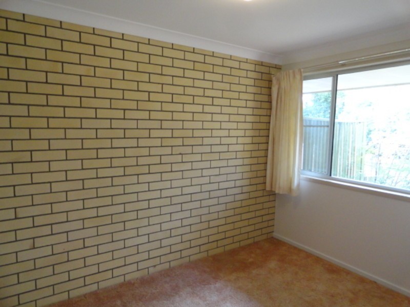 1/166 Ramsay Street, Centenary Heights QLD 4350