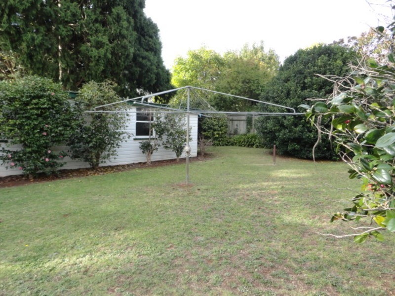 18 Curzon Street, East Toowoomba QLD 4350