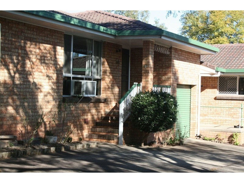 1/8 SPIES Court, Mount Lofty QLD 4350