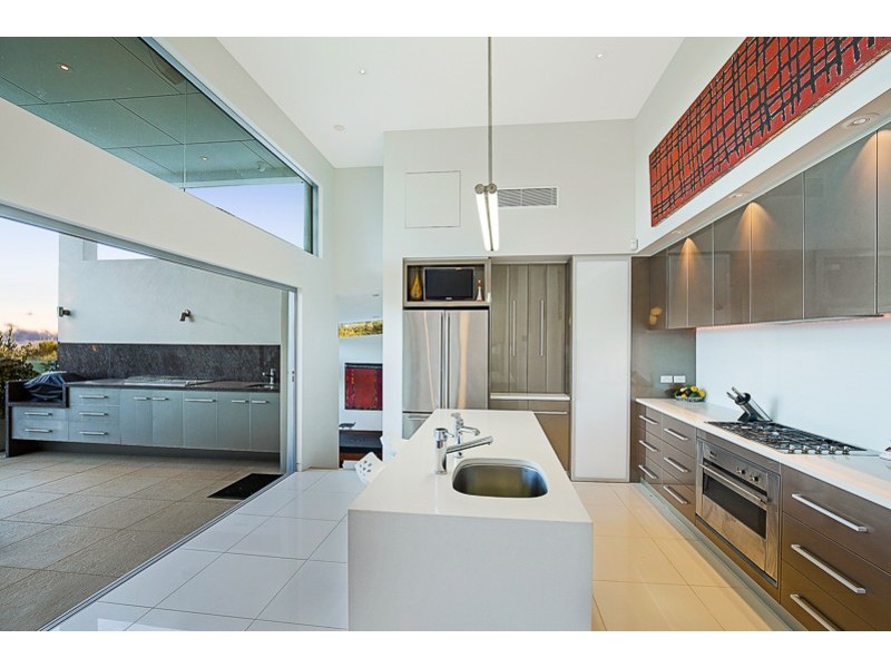 36 Tourist Road, East Toowoomba QLD 4350