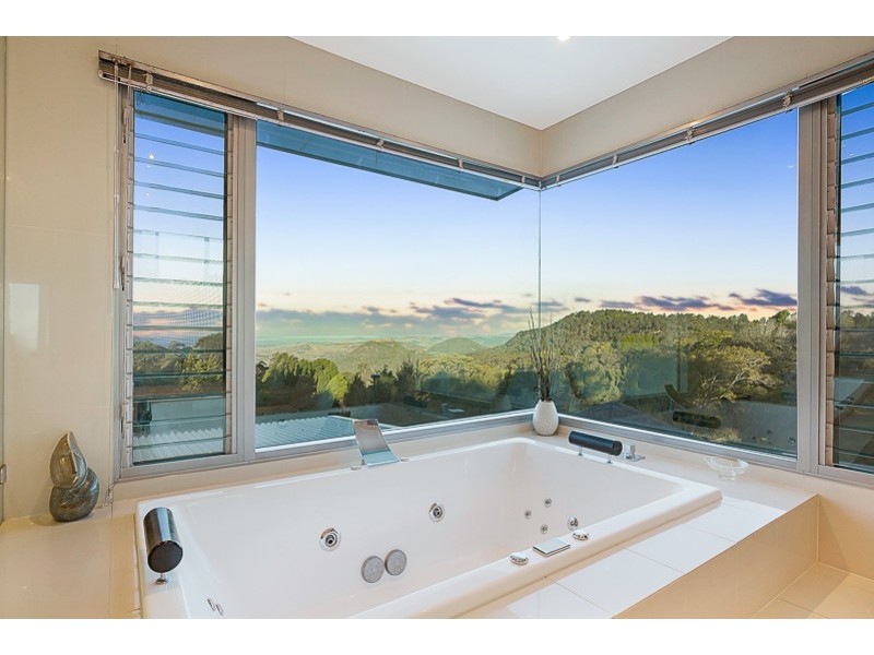 36 Tourist Road, East Toowoomba QLD 4350