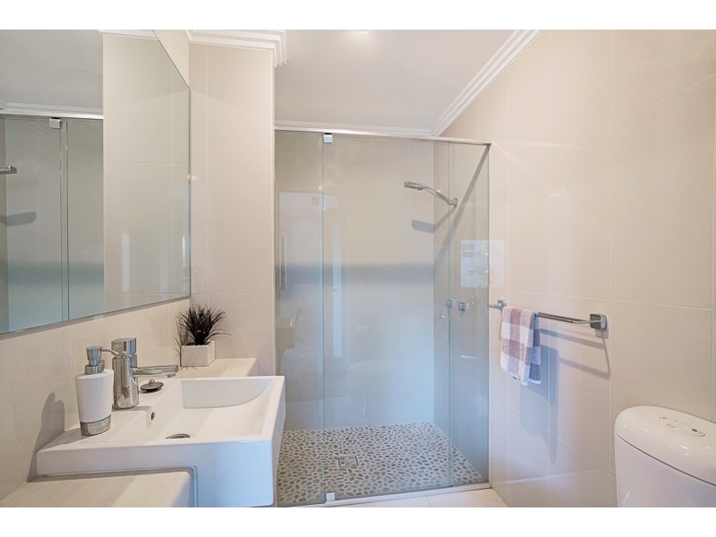 36 Tourist Road, East Toowoomba QLD 4350