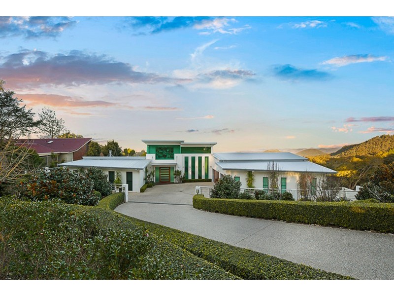 36 Tourist Road, East Toowoomba QLD 4350